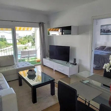 Appartamento Penthouse - Sleeps 4 - Pool - Parking - Golf Club Estepona
